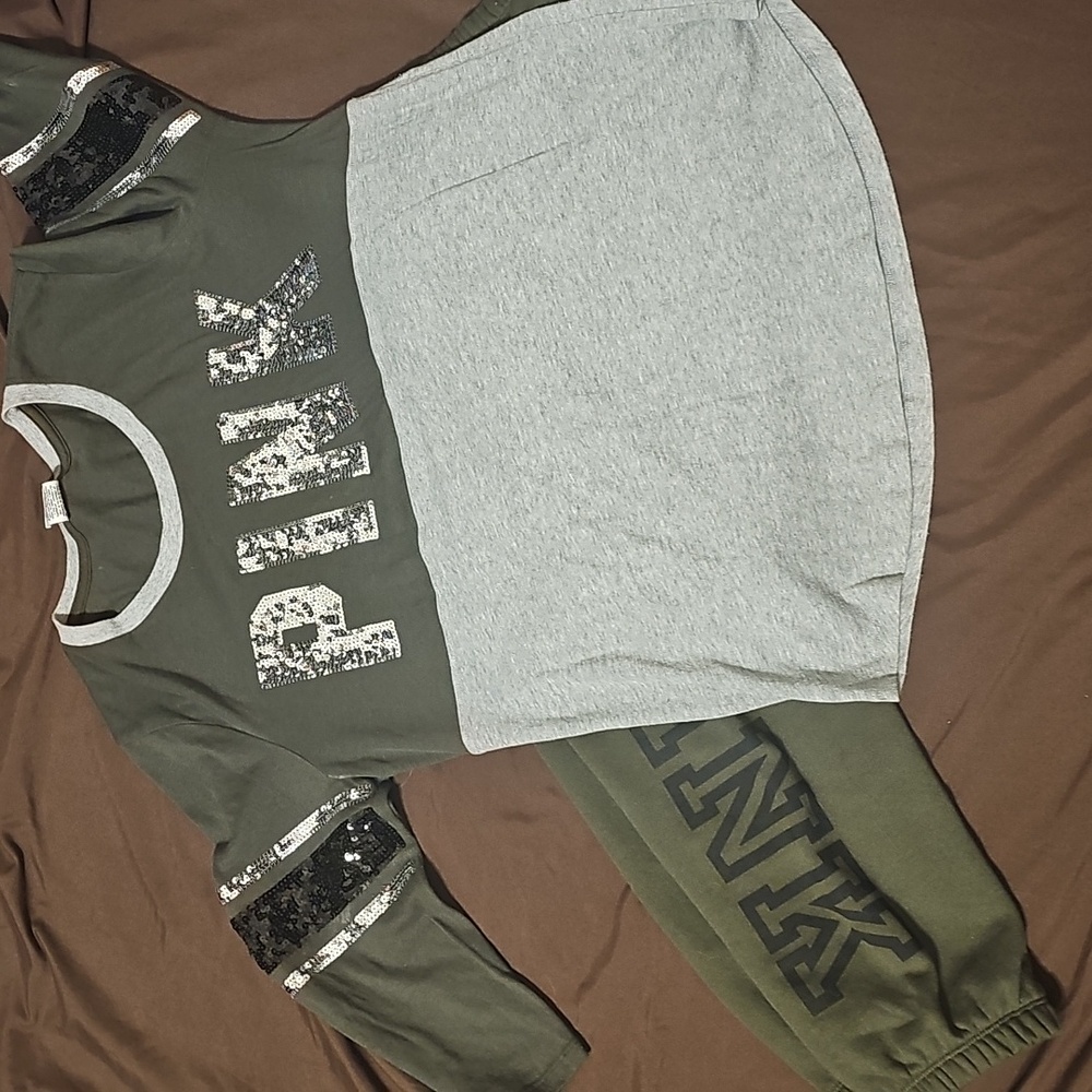 Victoria's Secret and Green And Gray Track Pants & Joggers Set M/L - Picture 2 of 5